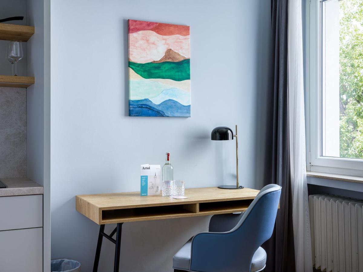 Estudio grande con zona de cocina