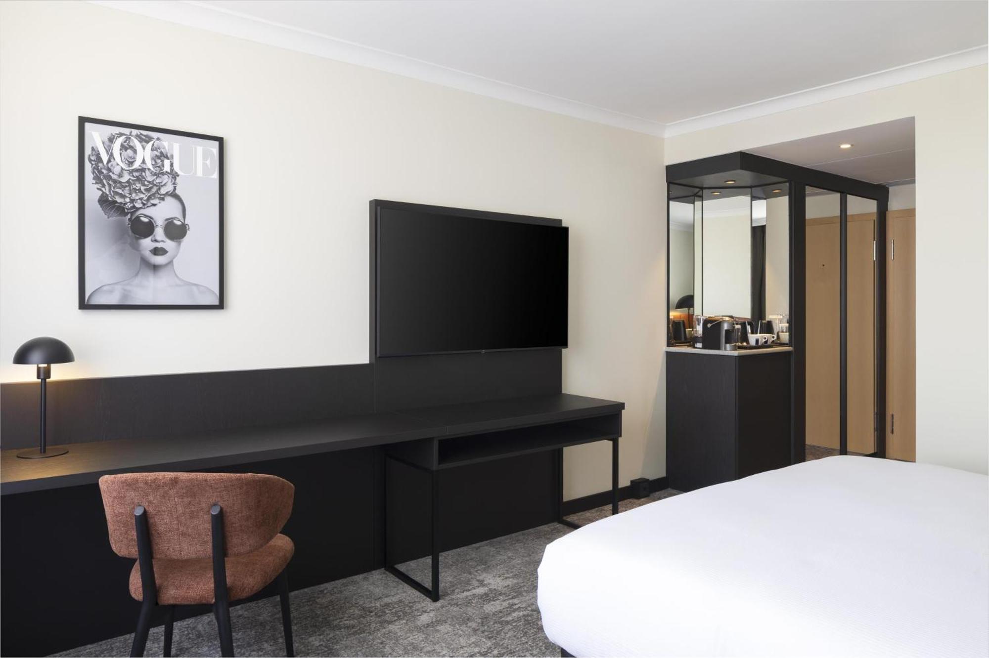 Deluxe King Room,1695740803:JPEG