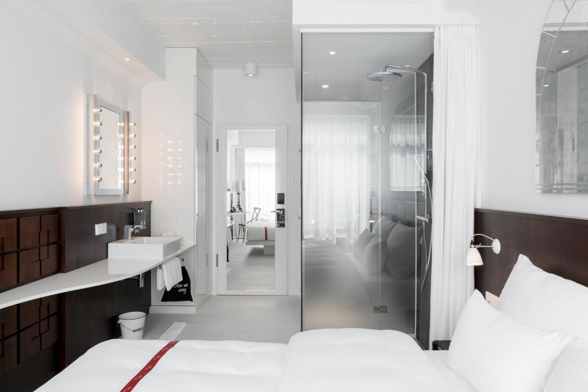 Lovely Room,1765989025:JPEG