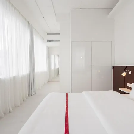 Ruby Leni Hotel Dusseldorf By Ihg-3